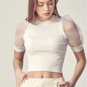 IDEM DITTO white short sleeve sweater w/ Puff sleeves size Medium